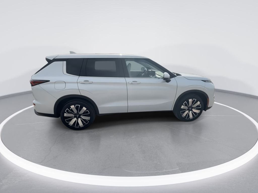 New 2026 White Mitsubishi SE image 9