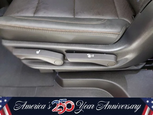 Used 2022 Red Chevrolet High Country image 14