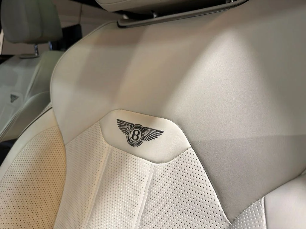 Used 2023 Black Bentley Azure image 28
