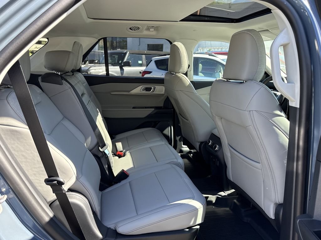 New 2026 Vapor Blue Metallic Ford Active image 32
