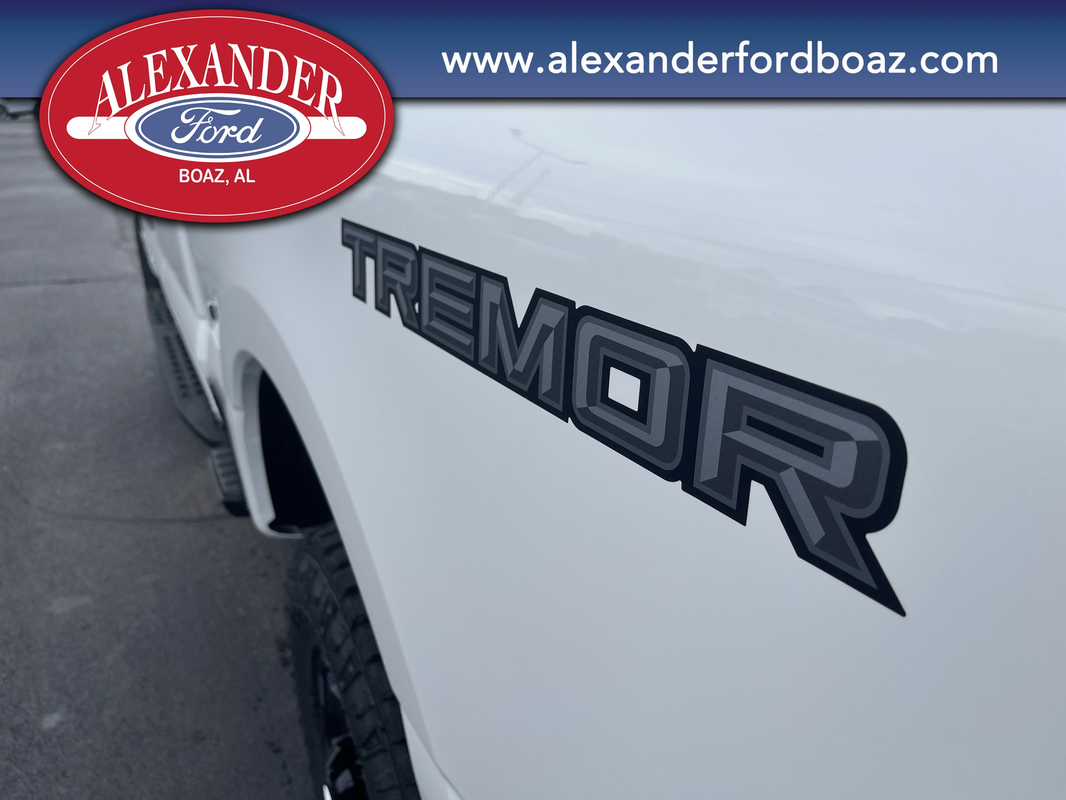New 2026 Star White Metallic Tri-Coat Ford F-350® Lariat® image 11