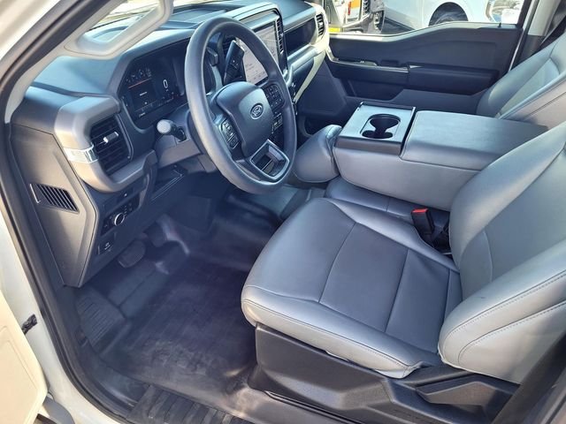 Used 2025 White Ford XL image 10