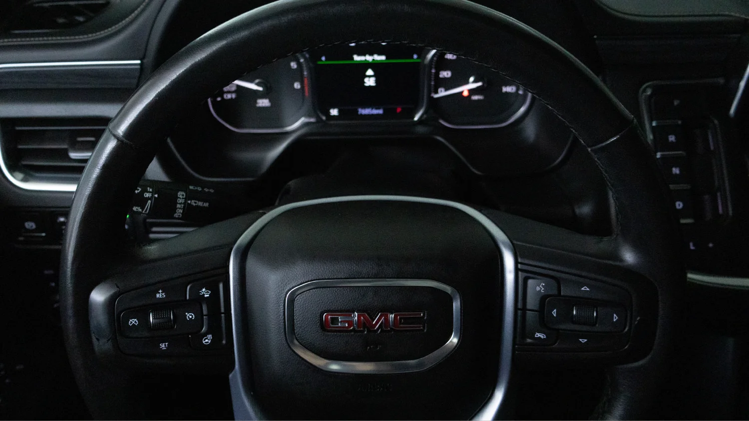 Used 2021 ONYX BLACK GMC SLT image 17