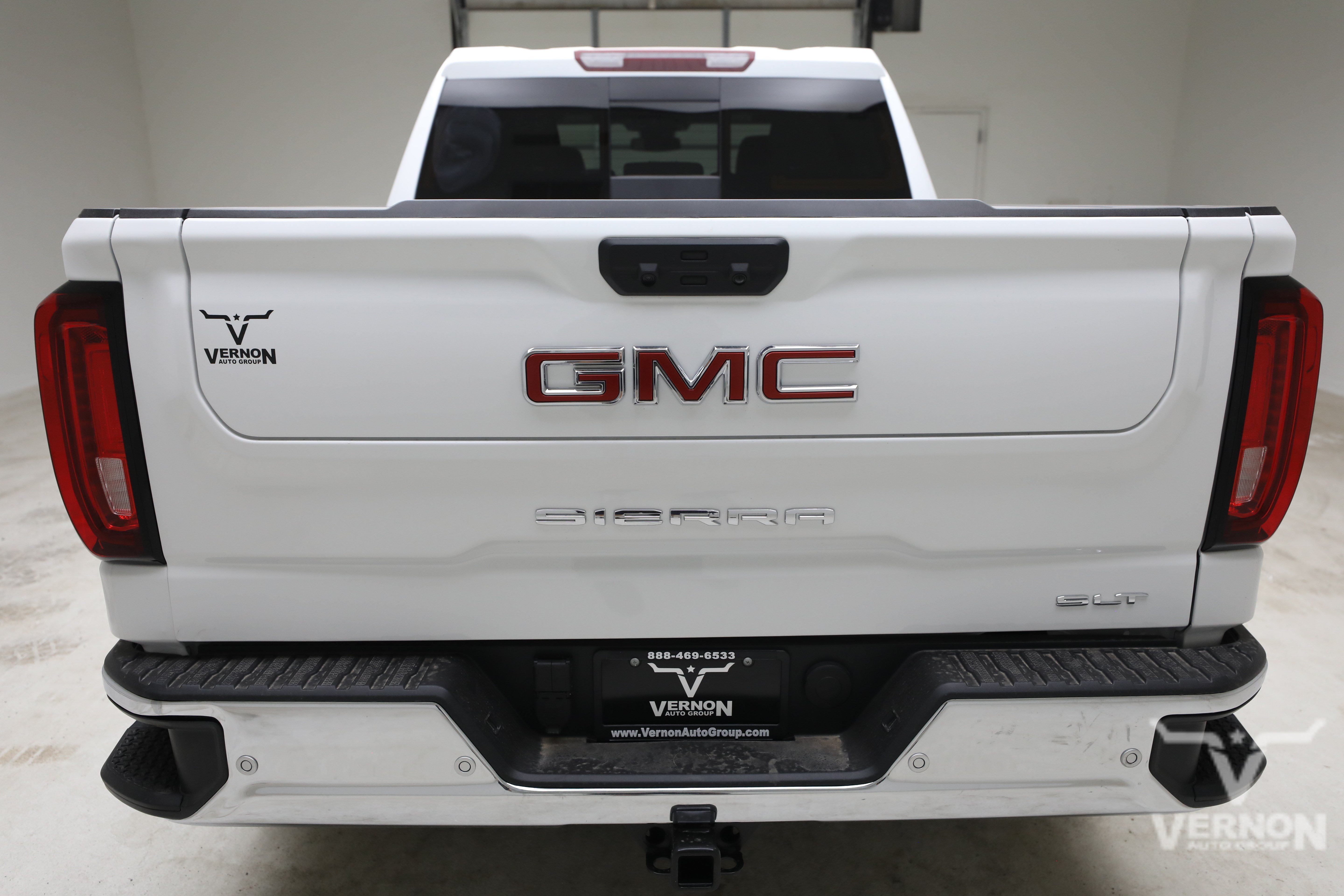 New 2026 Summit White GMC N image 4