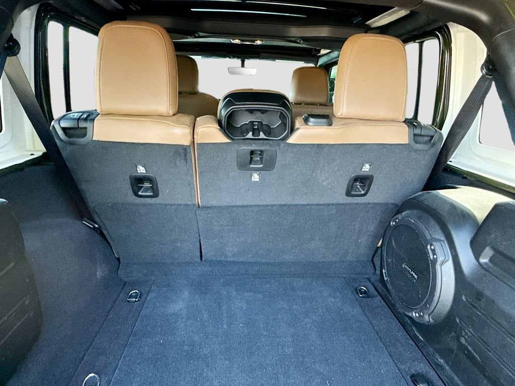 Used 2023 Sarge Green Clearcoat Jeep Sahara image 27