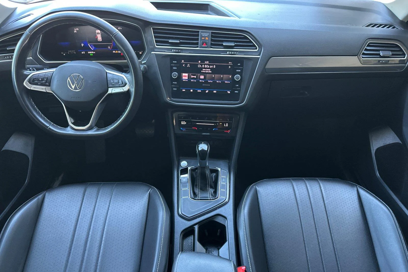 Used 2023 Platinum Gray Metallic Volkswagen SE image 13