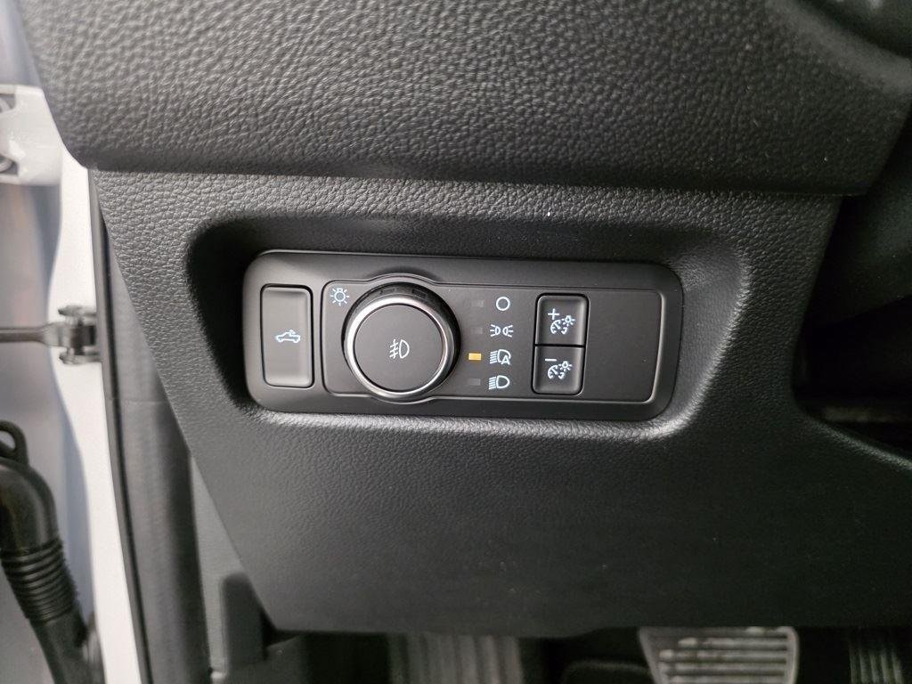 Used 2025 Oxford White Ford LARIAT image 33