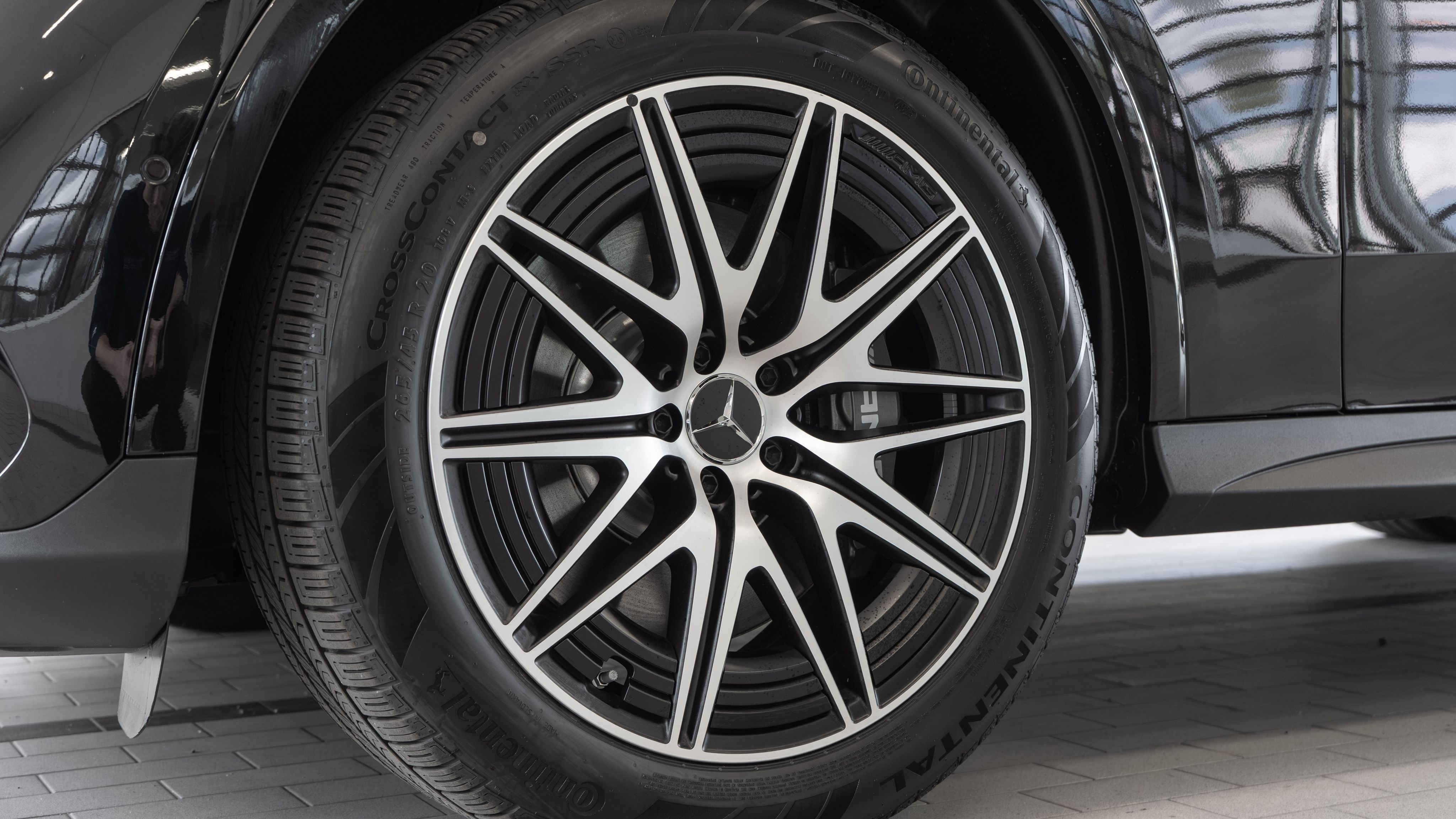 New 2027 Obsidian Black Metallic Mercedes-Benz GLC 350e image 32