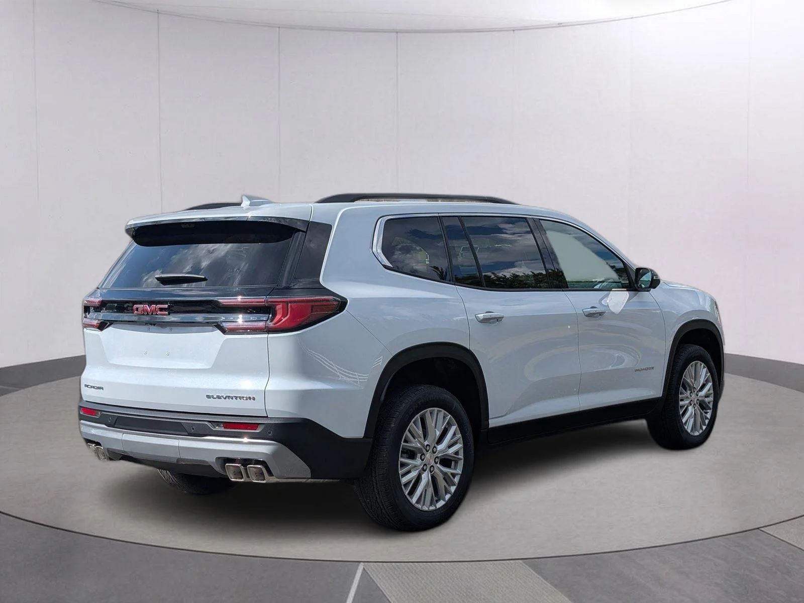 New 2026 Glacier White Tricoat GMC Elevation image 7