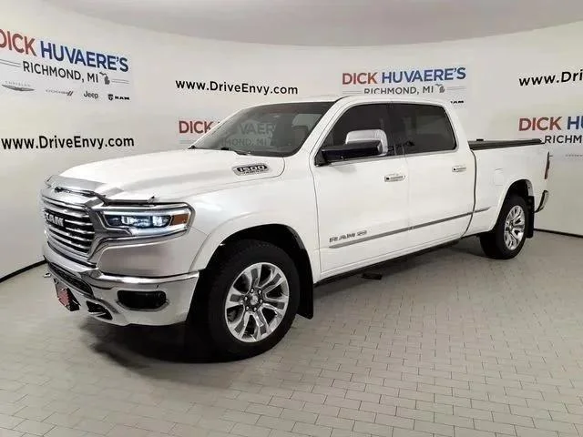 2019 RAM 1500 Longhorn 4x4 Crew Cab 6'4's photo