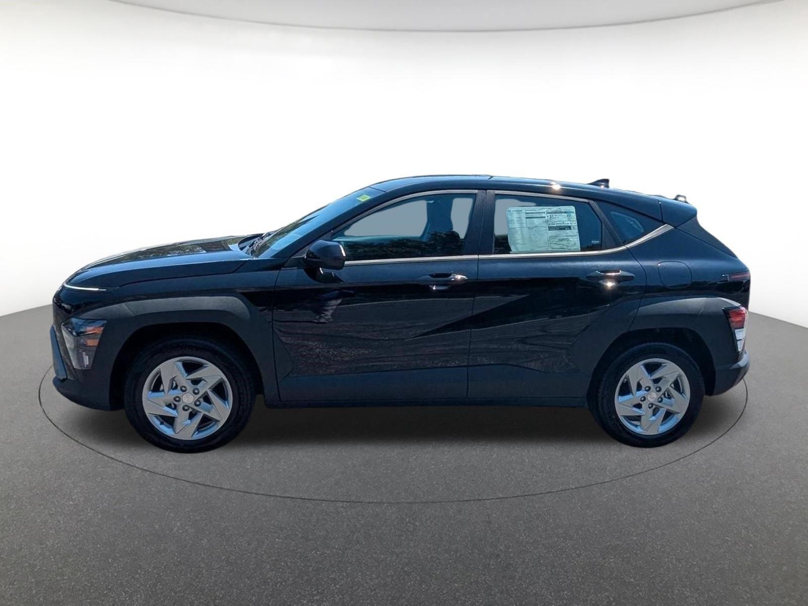 New 2027 Abyss Black Pearl Hyundai SE image 7