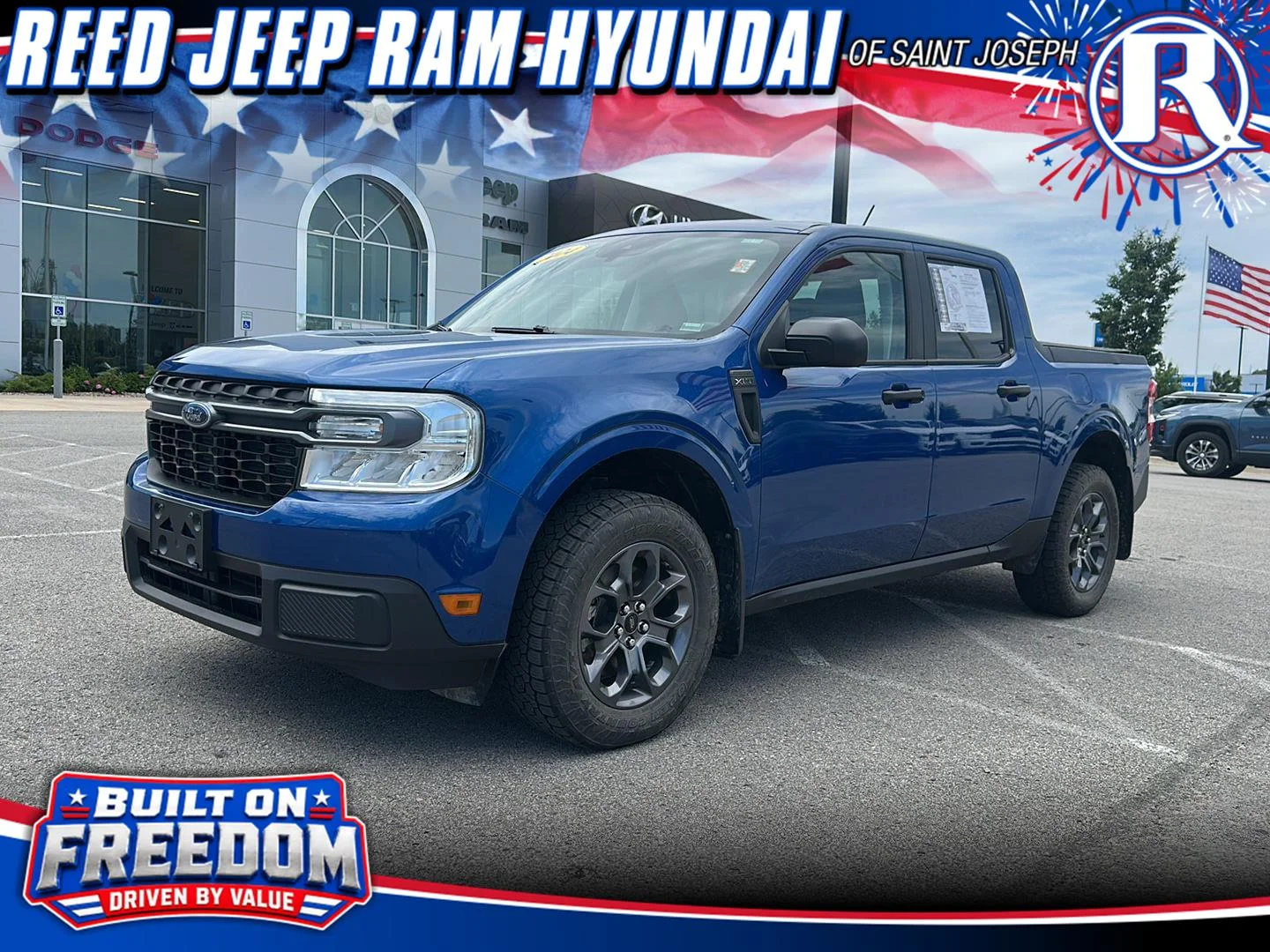 Used 2024 Atlas Blue Metallic Ford XLT image 1