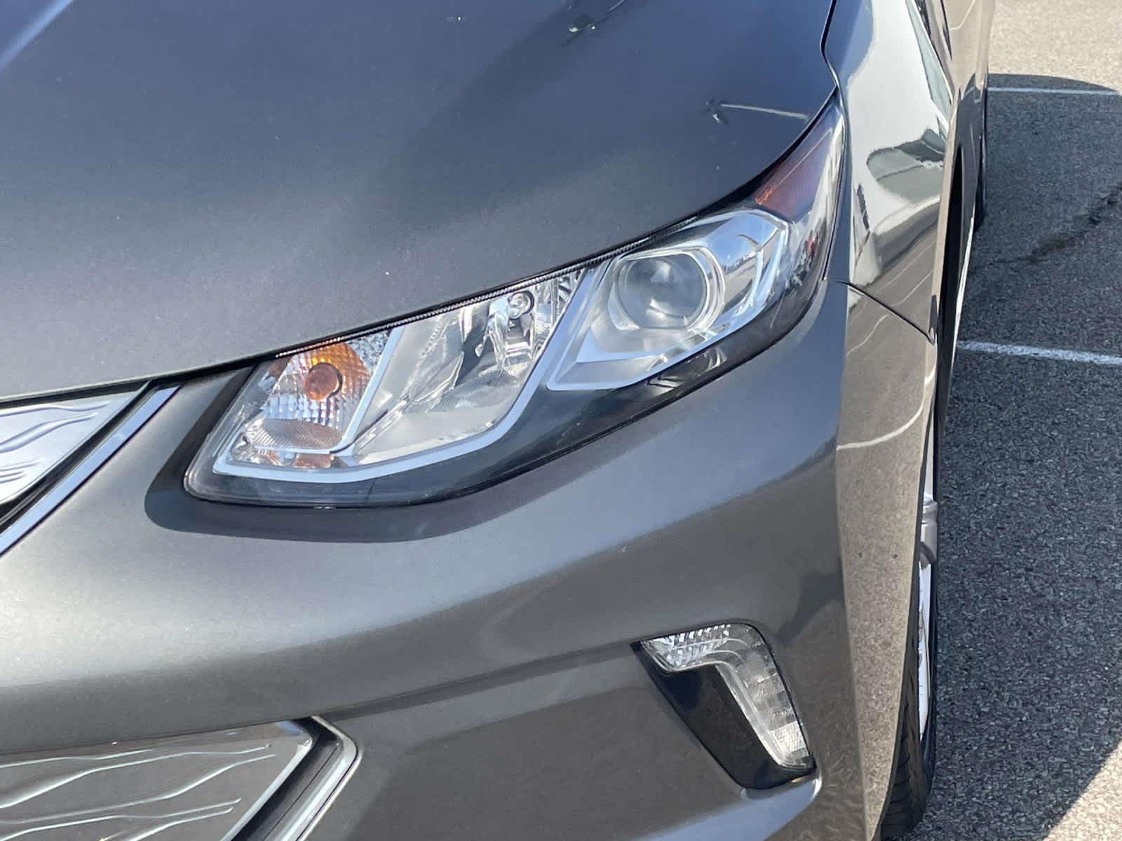 Used 2017 Heather Gray Metallic Chevrolet LT image 13
