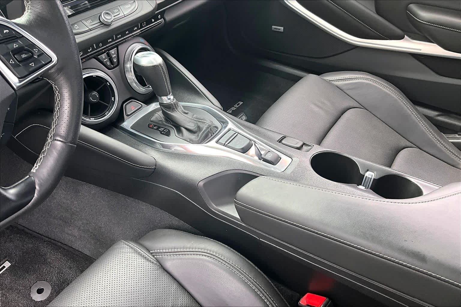 Used 2018 Silver Ice Metallic Chevrolet 2SS image 15