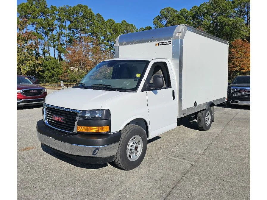 2025 GMC Savana Cutaway