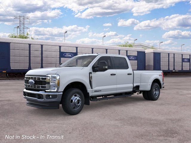 2026 Ford Super Duty F-350® XLT