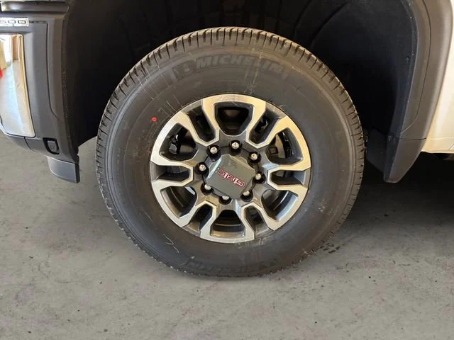 New 2026 Summit White GMC SLE image 15