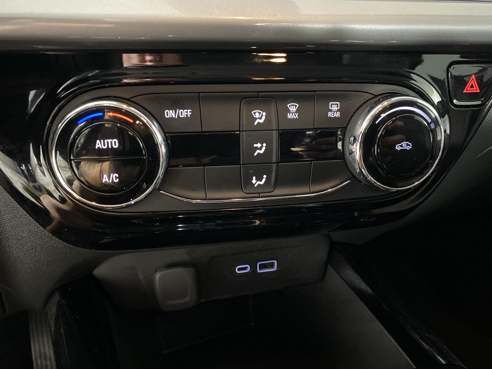 Used 2024 Mosaic Black Metallic Chevrolet LT image 18