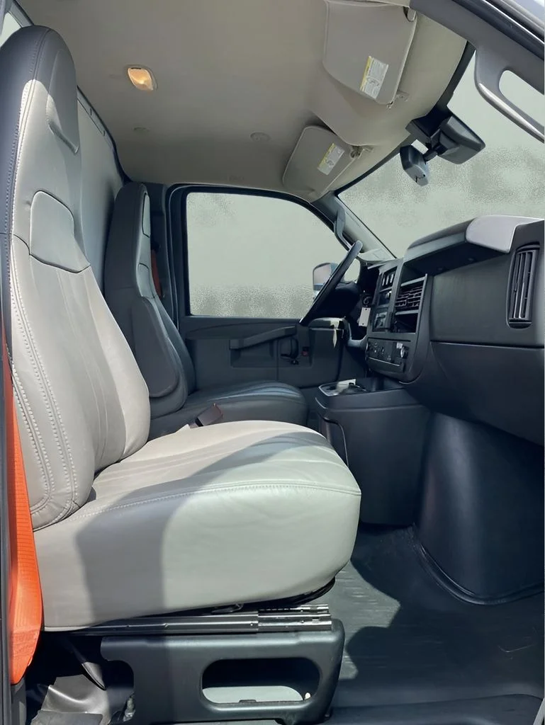 Used 2024 White GMC Work Van image 31