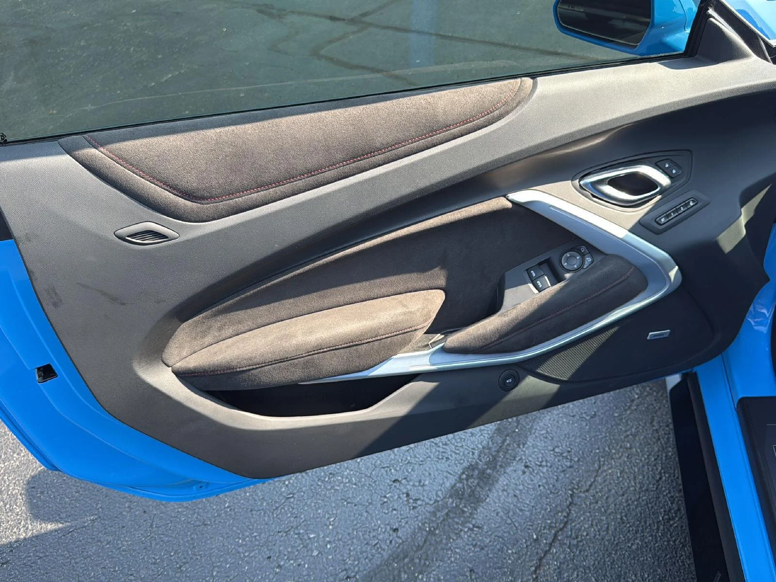 Used 2023 Rapid Blue Chevrolet ZL1 image 22