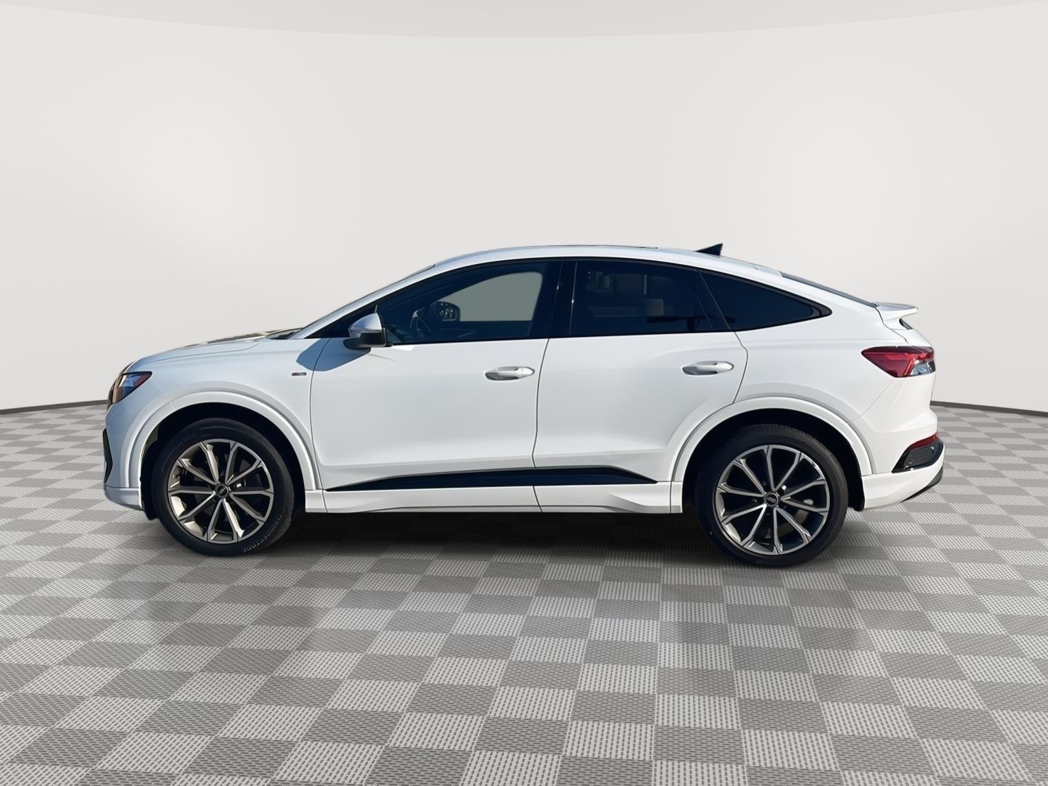 Used 2022 Glacier White Metallic Audi Premium Plus image 10