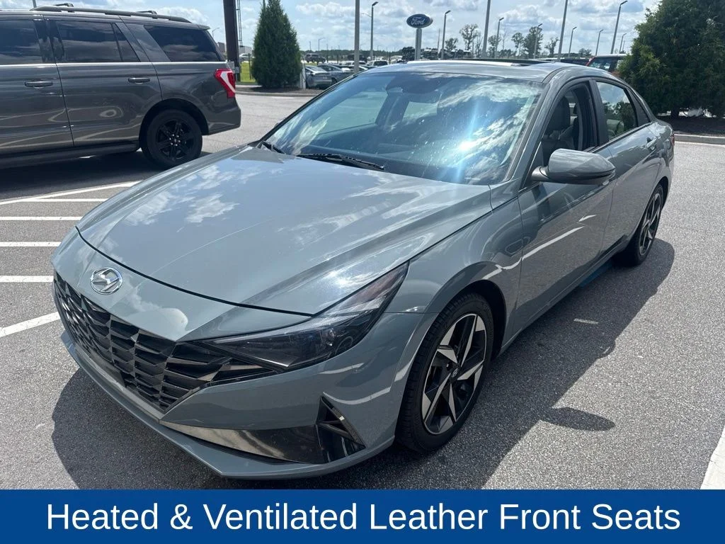 Used 2023 Electric Hyundai Limited image 2