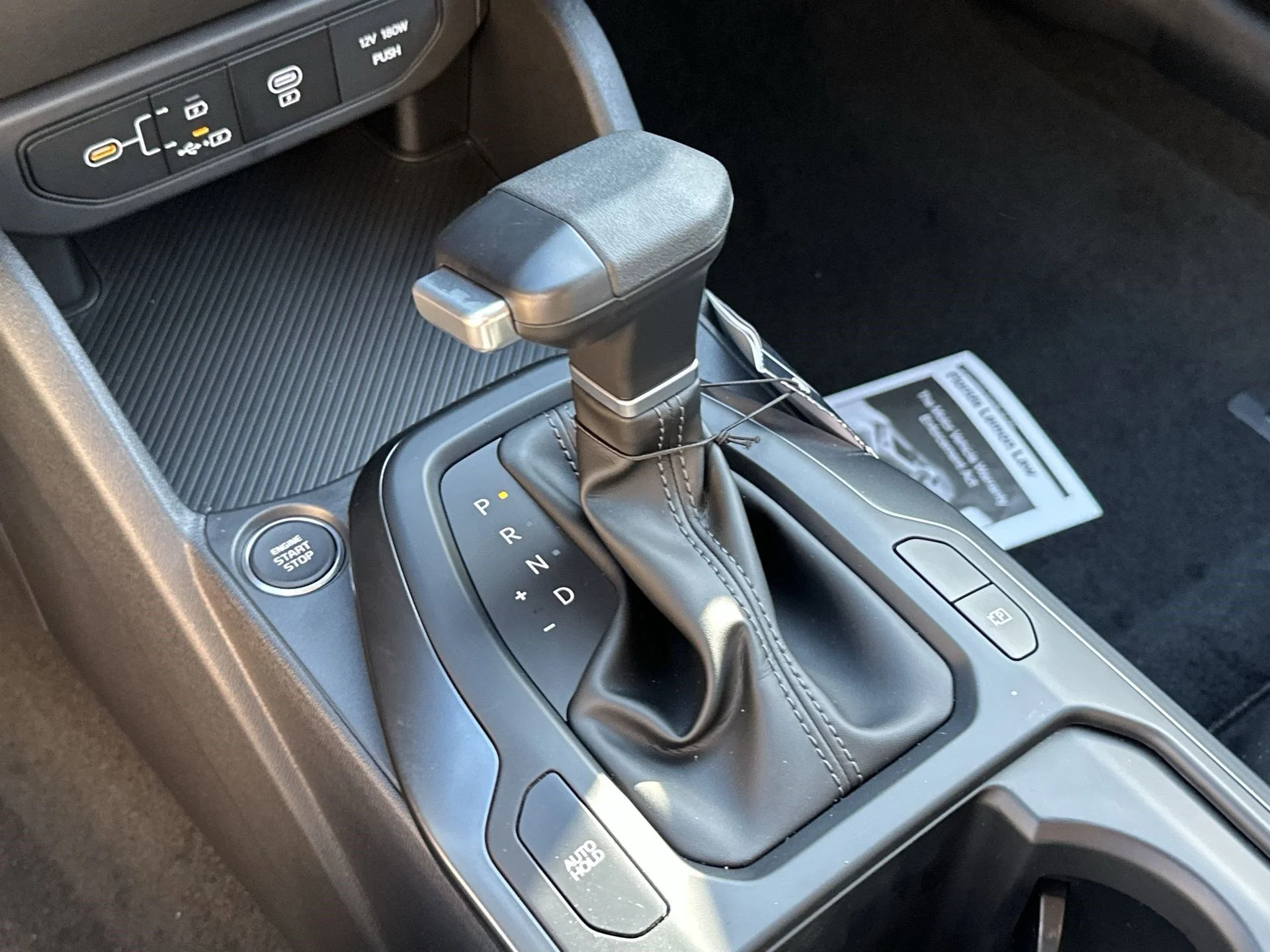 New 2026 Snow White Pearl Kia LXS image 21