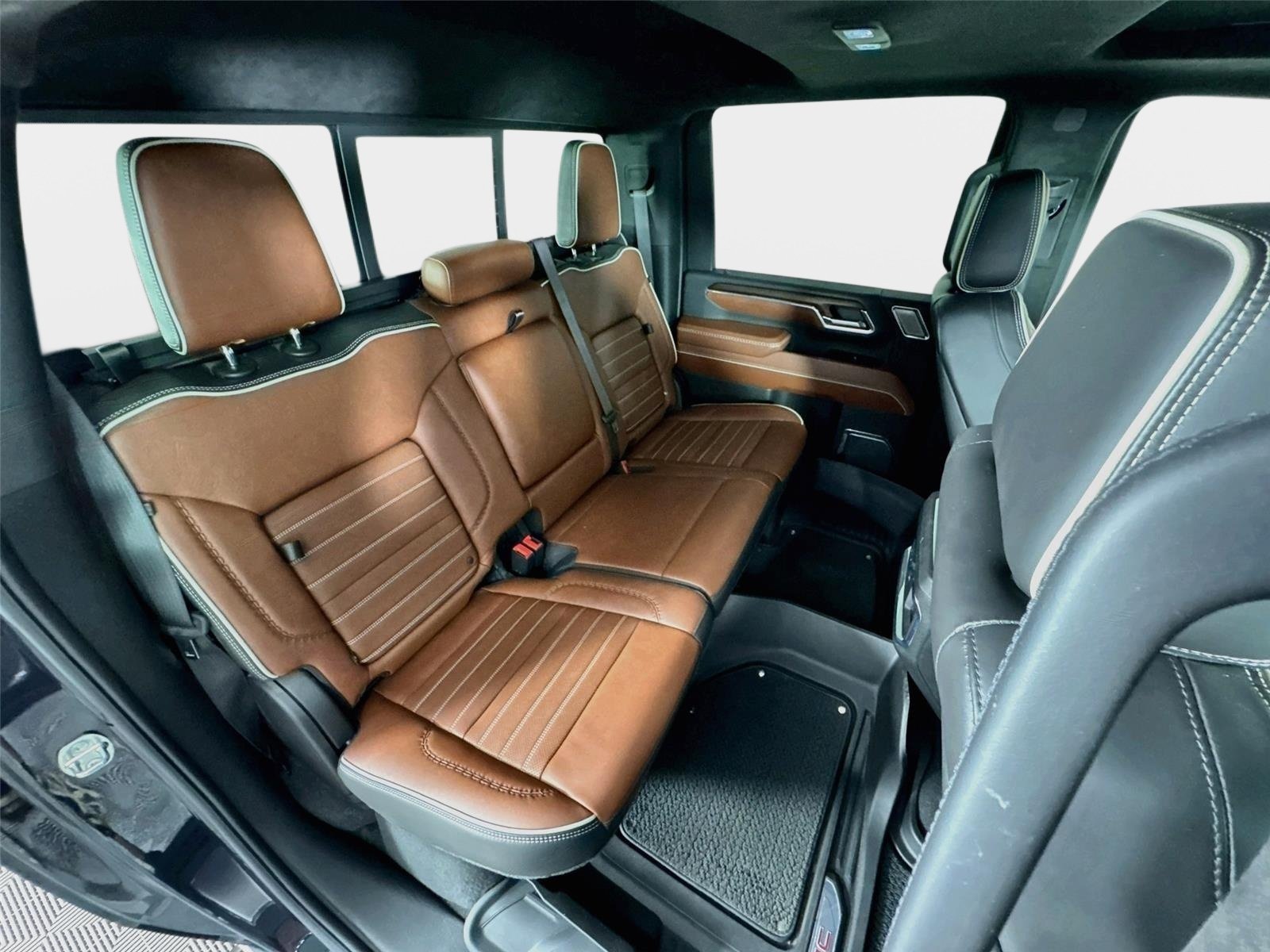 Used 2024 Titanium Rush Metallic GMC Denali Ultimate image 28