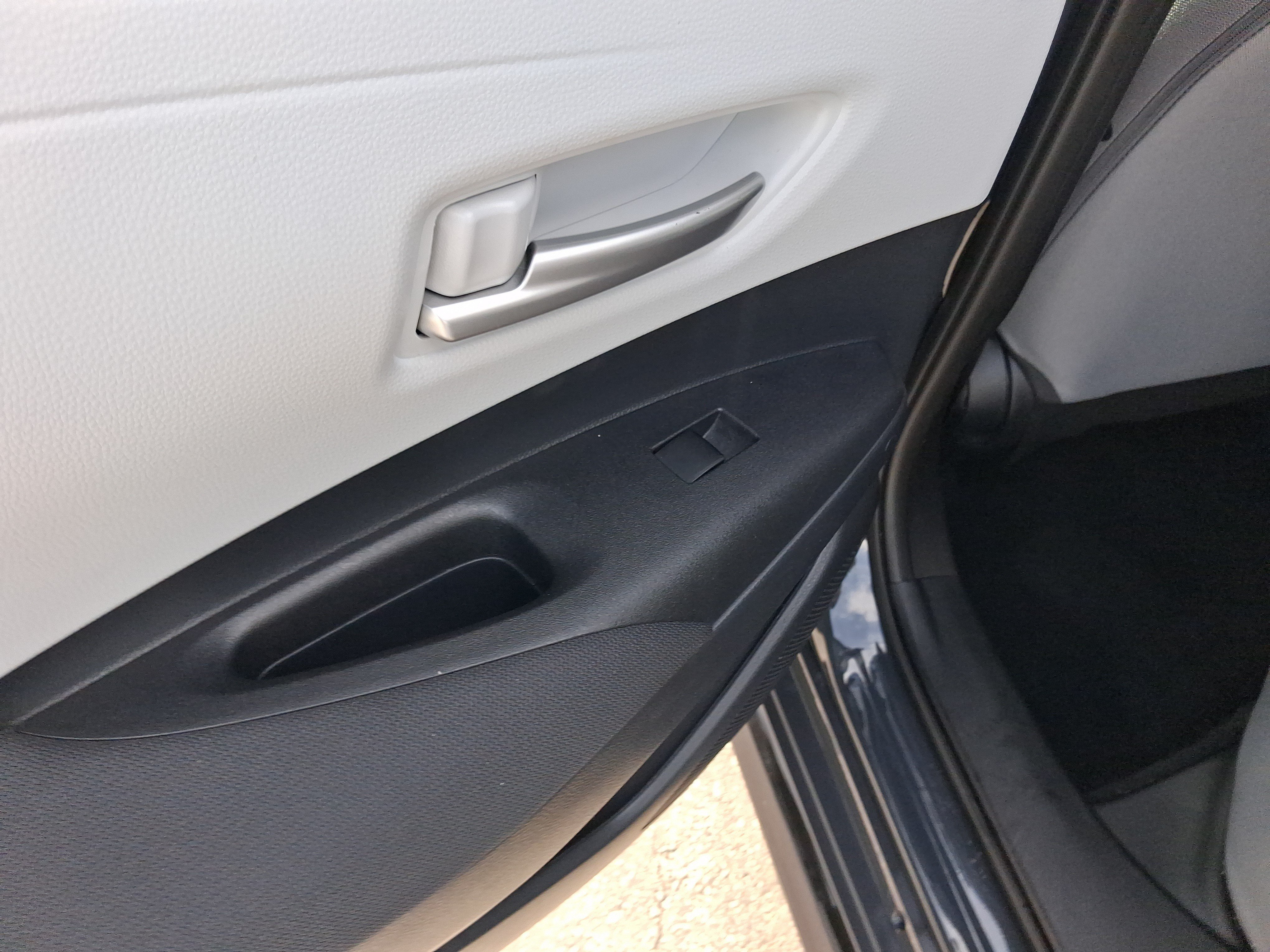 Used 2026  Toyota SE image 12
