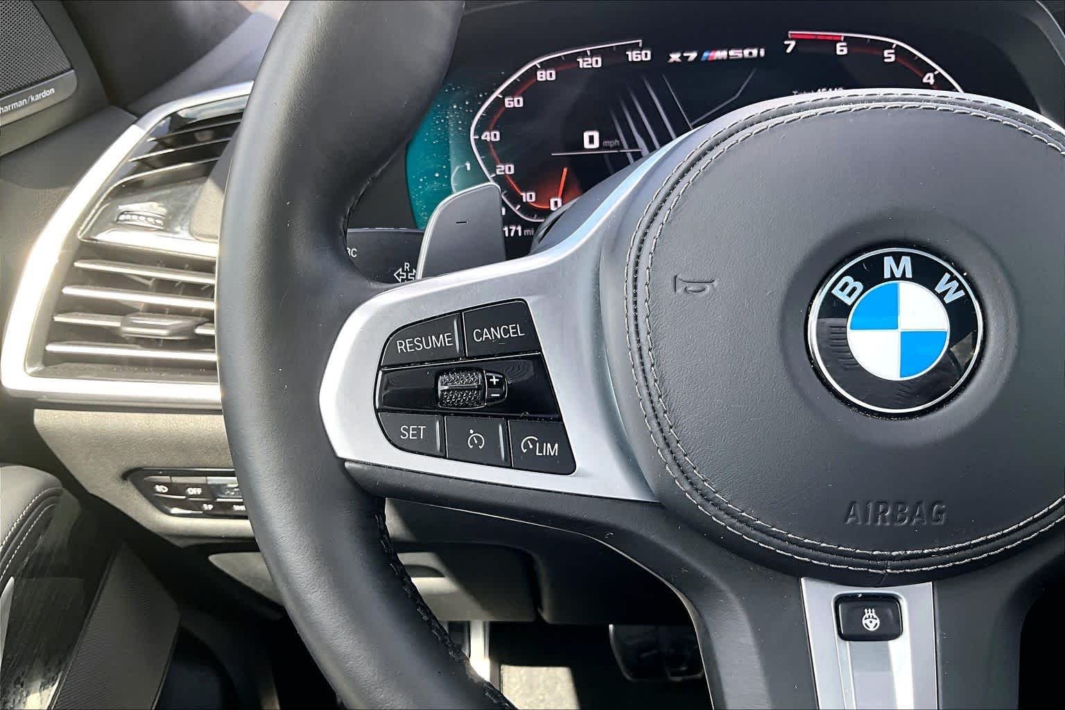 Used 2022 Alpine White BMW M50i image 20