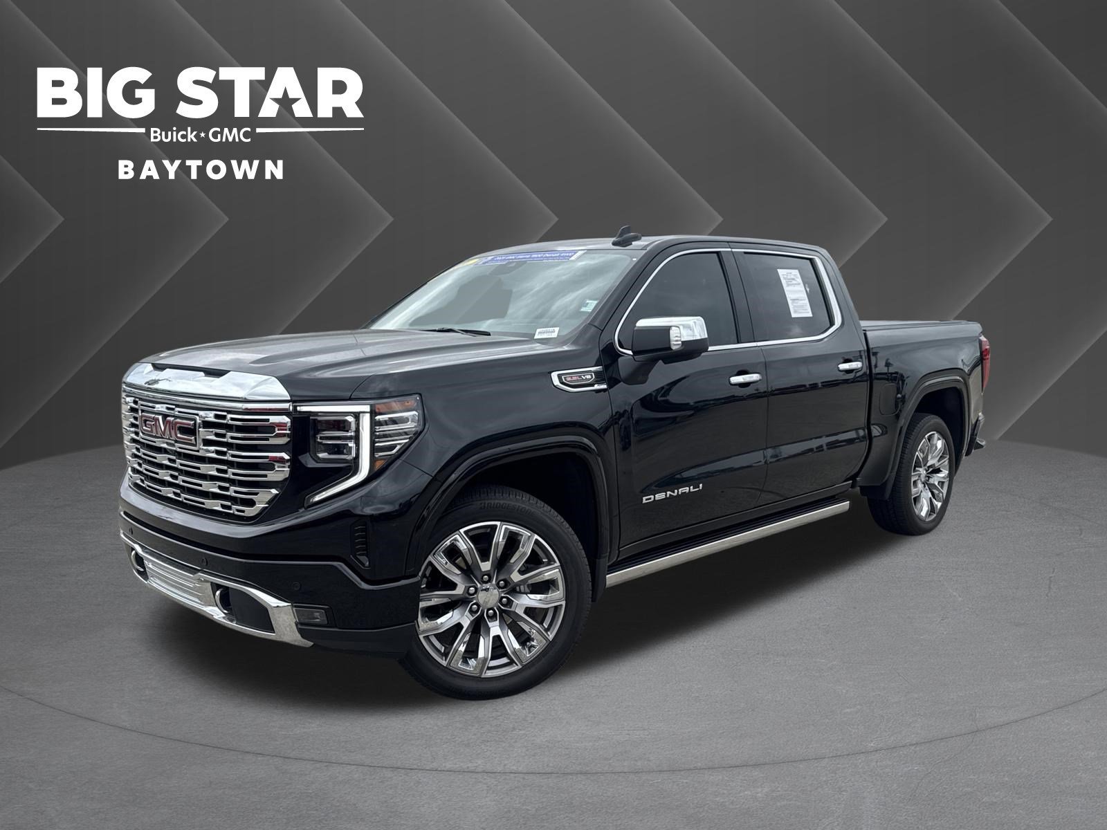 2025 GMC Sierra 4WD Crew Cab Short Box Denali's photo