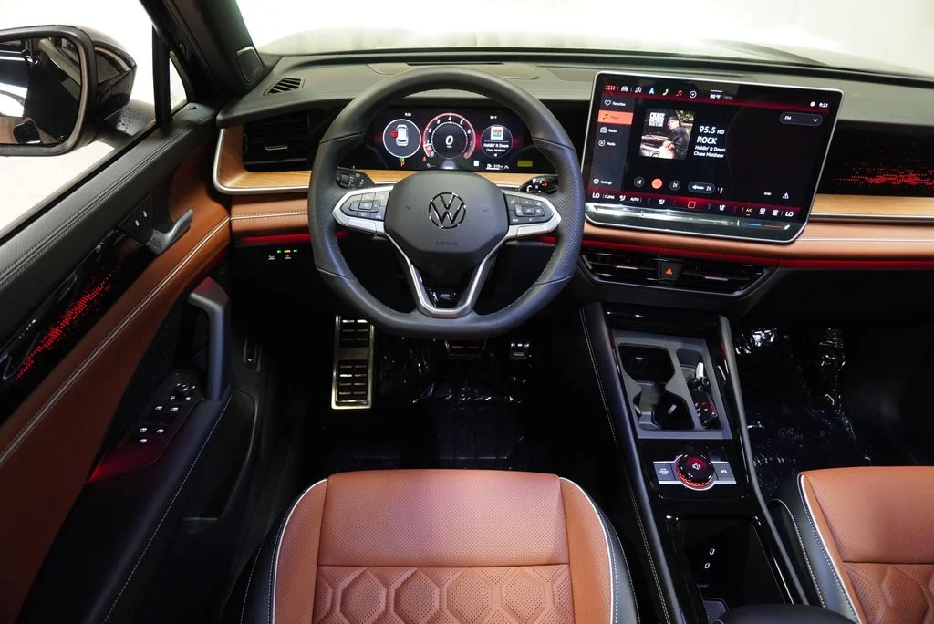 New 2026  Volkswagen 2.0T SEL R-Line Turbo image 12