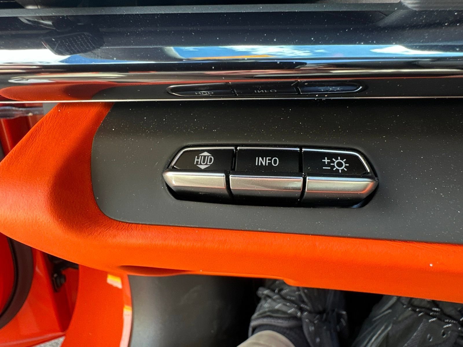 Used 2025 Sebring Orange Tintcoat Chevrolet Stingray image 19