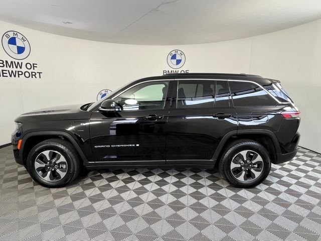 Used 2024 Black Jeep 4xe image 12