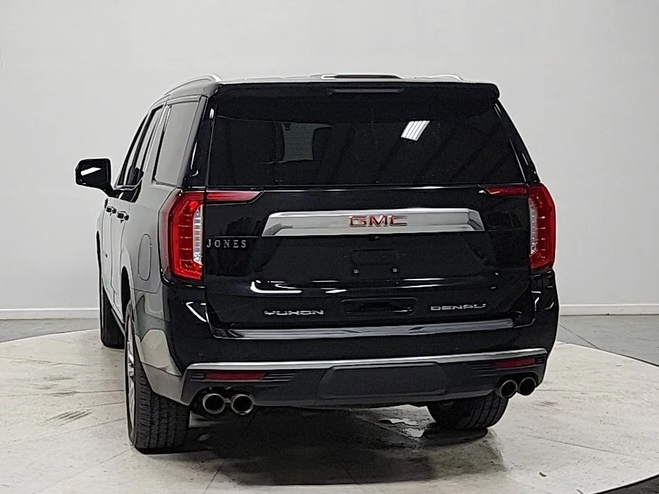 Used 2022 Black GMC Denali image 6