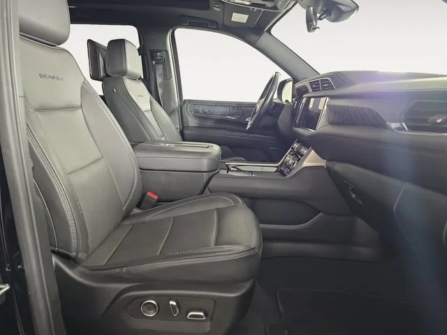Used 2023 Onyx Black GMC Denali image 11