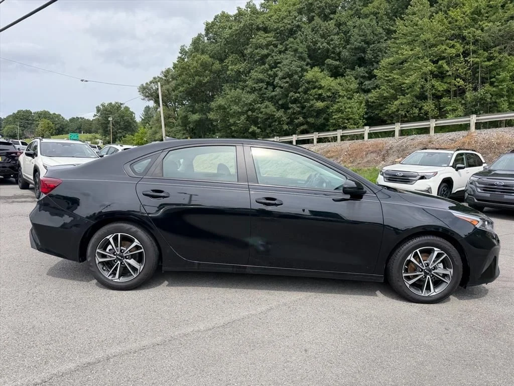Used 2024 Black Kia LXS image 13