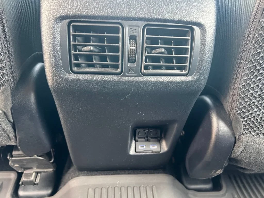 Used 2024  Toyota SR5 image 21
