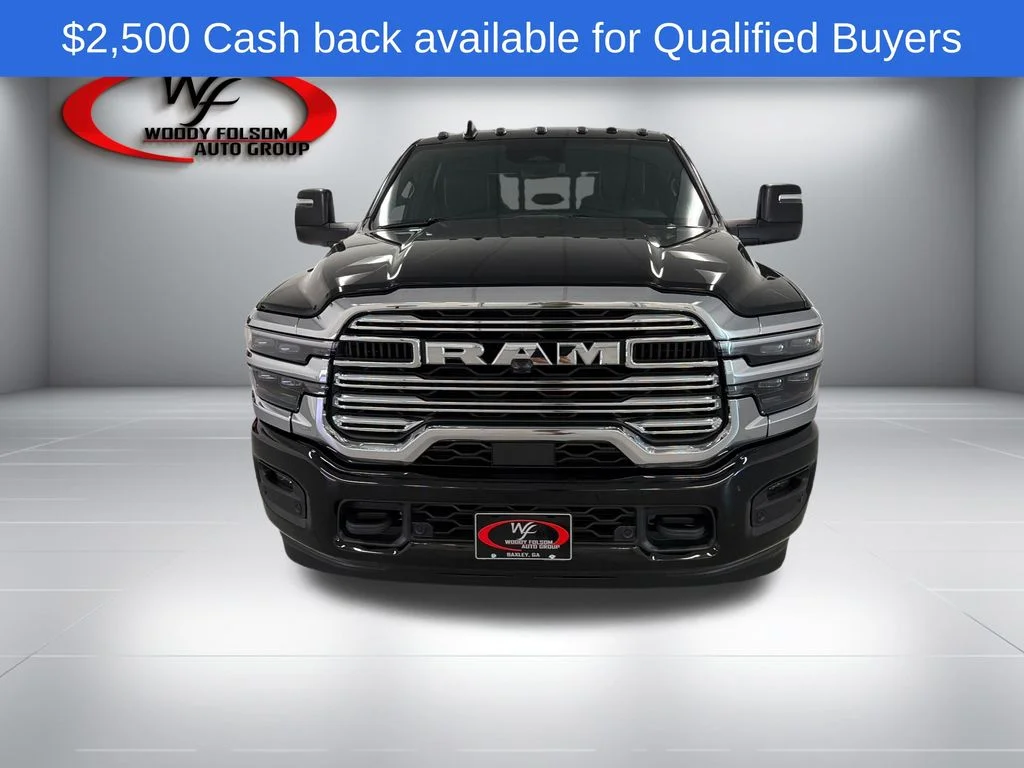 New 2026 Diamond Black Crystal Pearl-Coat Exterior Paint RAM Tradesman image 2