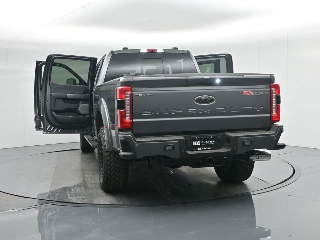 New 2026 Carbonized Gray Metallic Ford Lariat image 38