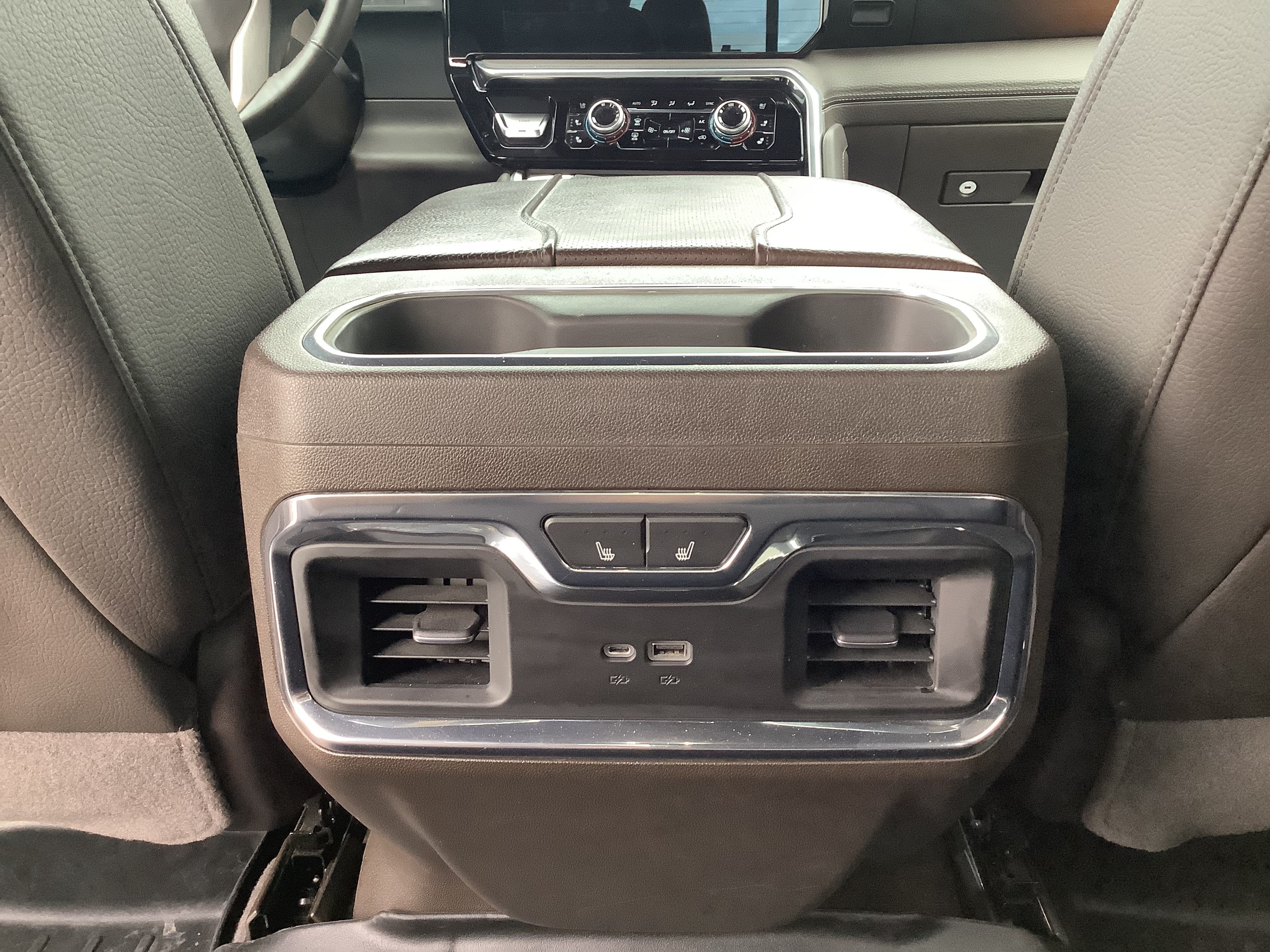 Used 2023 Silver GMC Denali image 8