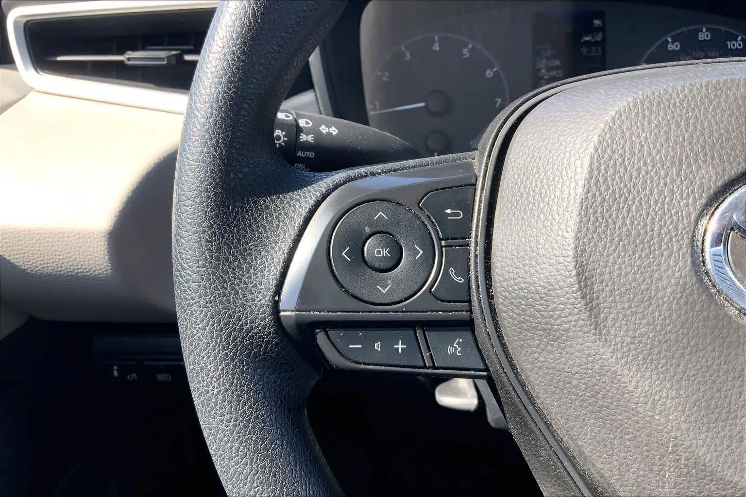 Certified Used 2025 Classic Silver Metallic Toyota LE image 23