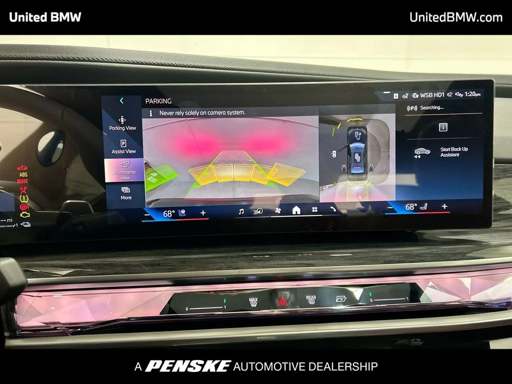 2025 BMW 7 Series 750e - Photo 17