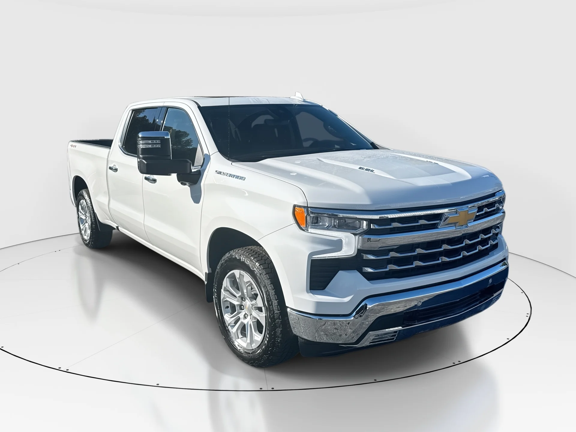 2025 Chevrolet Silverado 1500 LTZ - Photo 30