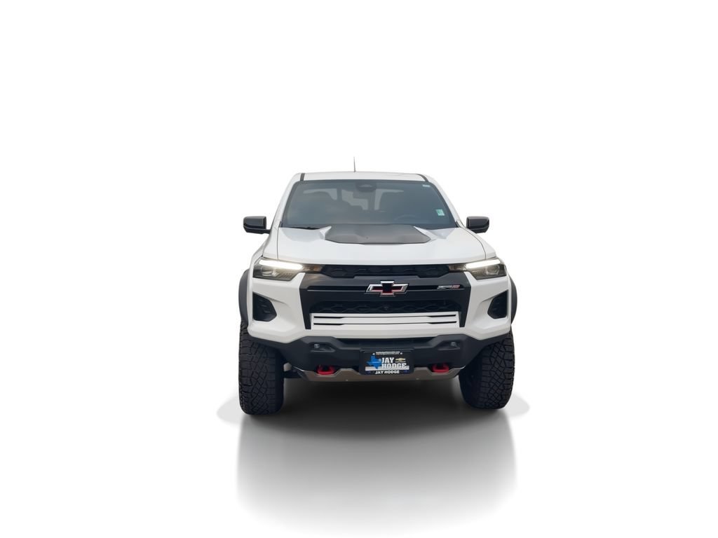 Used 2025 Summit White Chevrolet ZR2 image 3