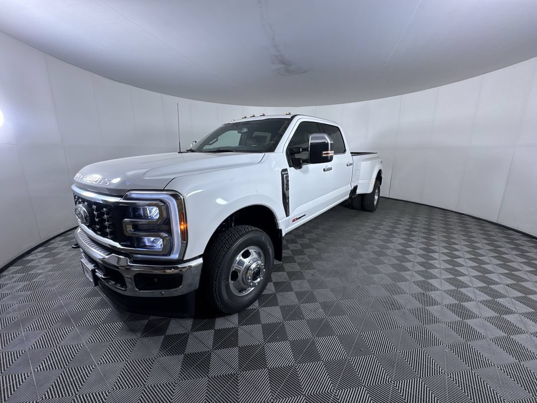 New 2026 Star White Metallic Tri-Coat Ford King Ranch image 4