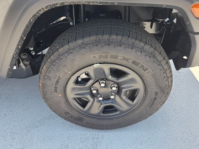 New 2026 Bright White Clear-Coat Exterior Paint Jeep Sport image 11