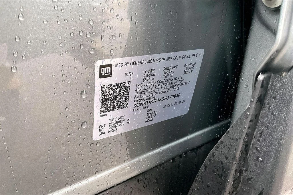 New 2025 Sterling Gray Metallic Chevrolet LT image 9