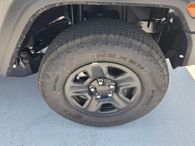 New 2026 Bright White Clear-Coat Exterior Paint Jeep Sport image 11