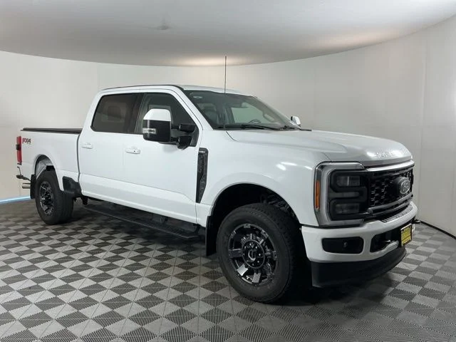 Used 2023 White Ford Lariat image 3